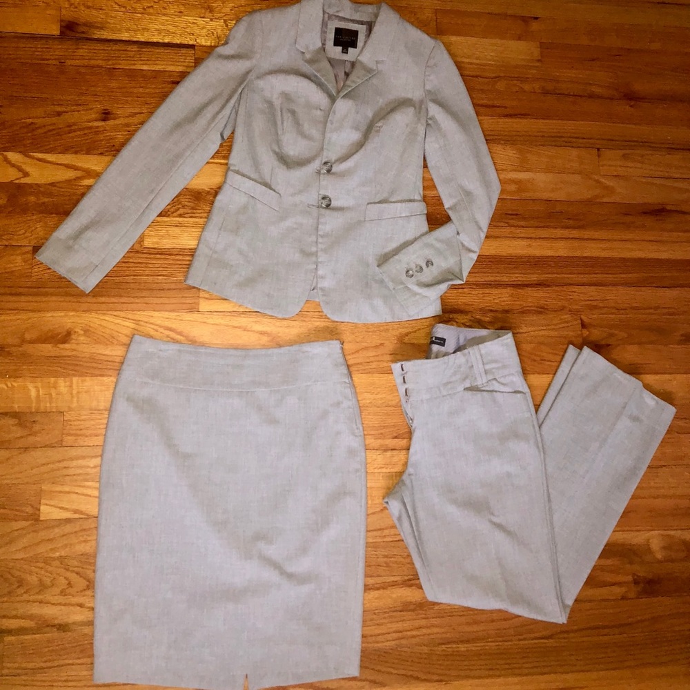 The Limited 2 piece skirt suit light gray